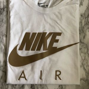 Nike t-shirt